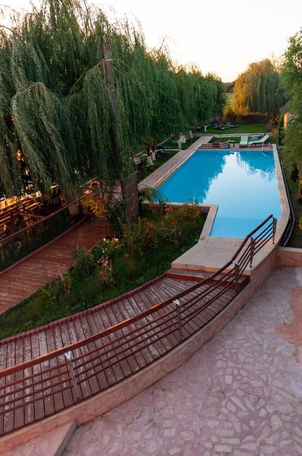 Paradis Hotel Mila Douăzeci şi Trei 外观 照片
