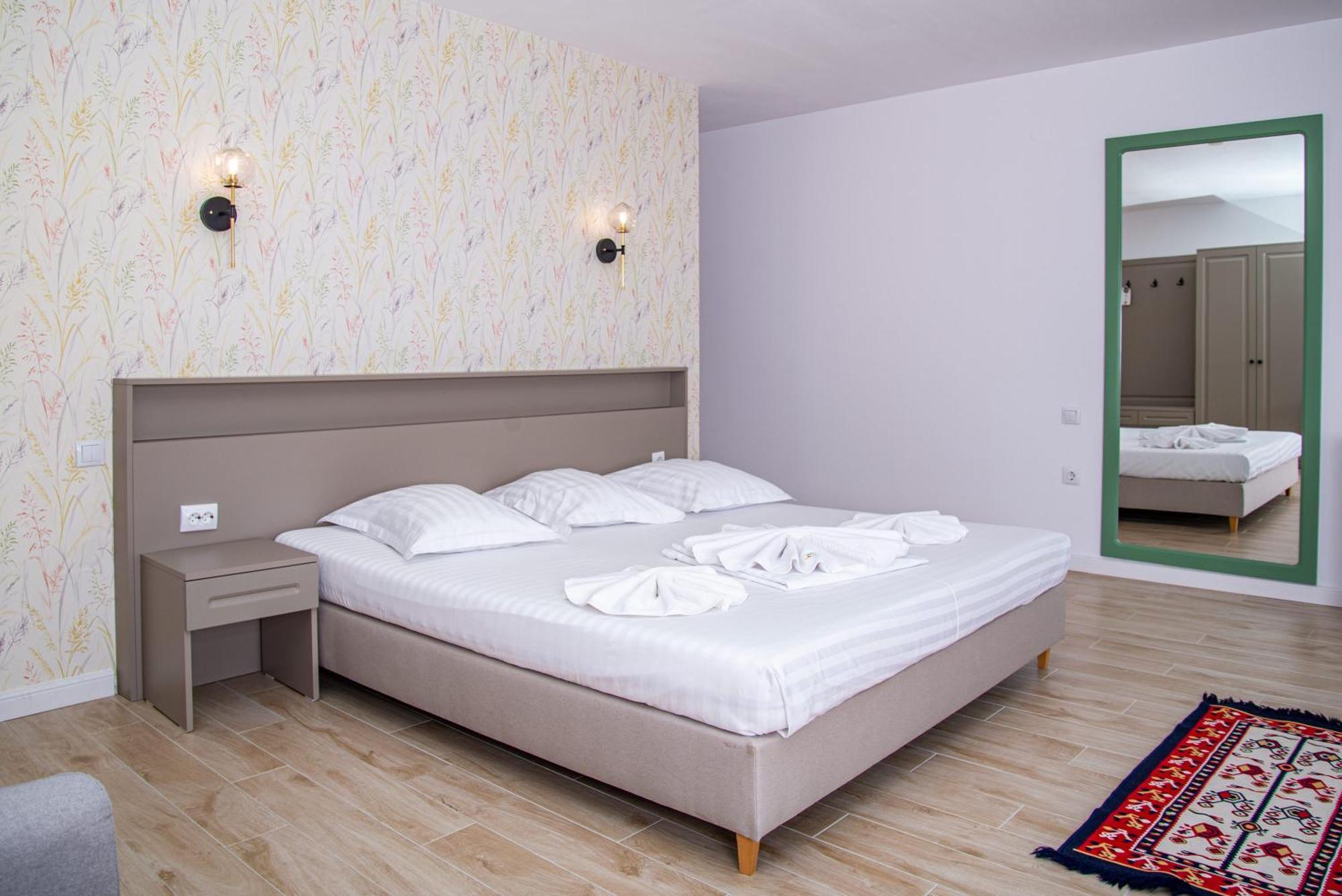 Paradis Hotel Mila Douăzeci şi Trei 外观 照片