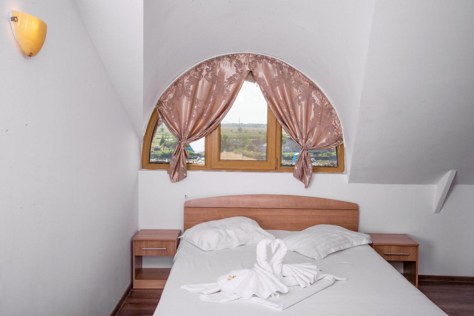 Paradis Hotel Mila Douăzeci şi Trei 外观 照片
