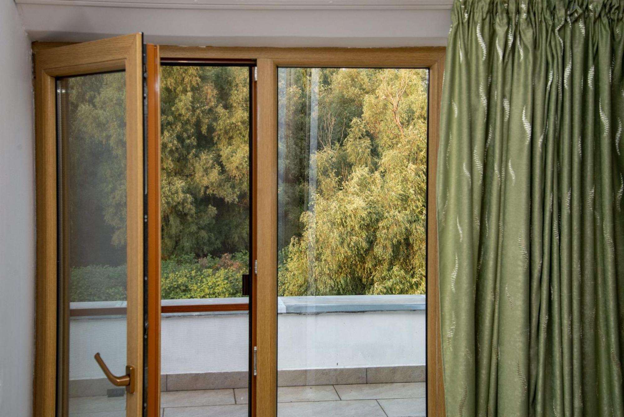 Paradis Hotel Mila Douăzeci şi Trei 外观 照片